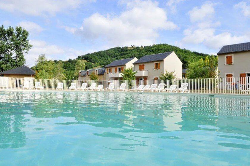 T3 La Savane Geniez D'olt 2 Piscines Chauffees Dans Charmante De