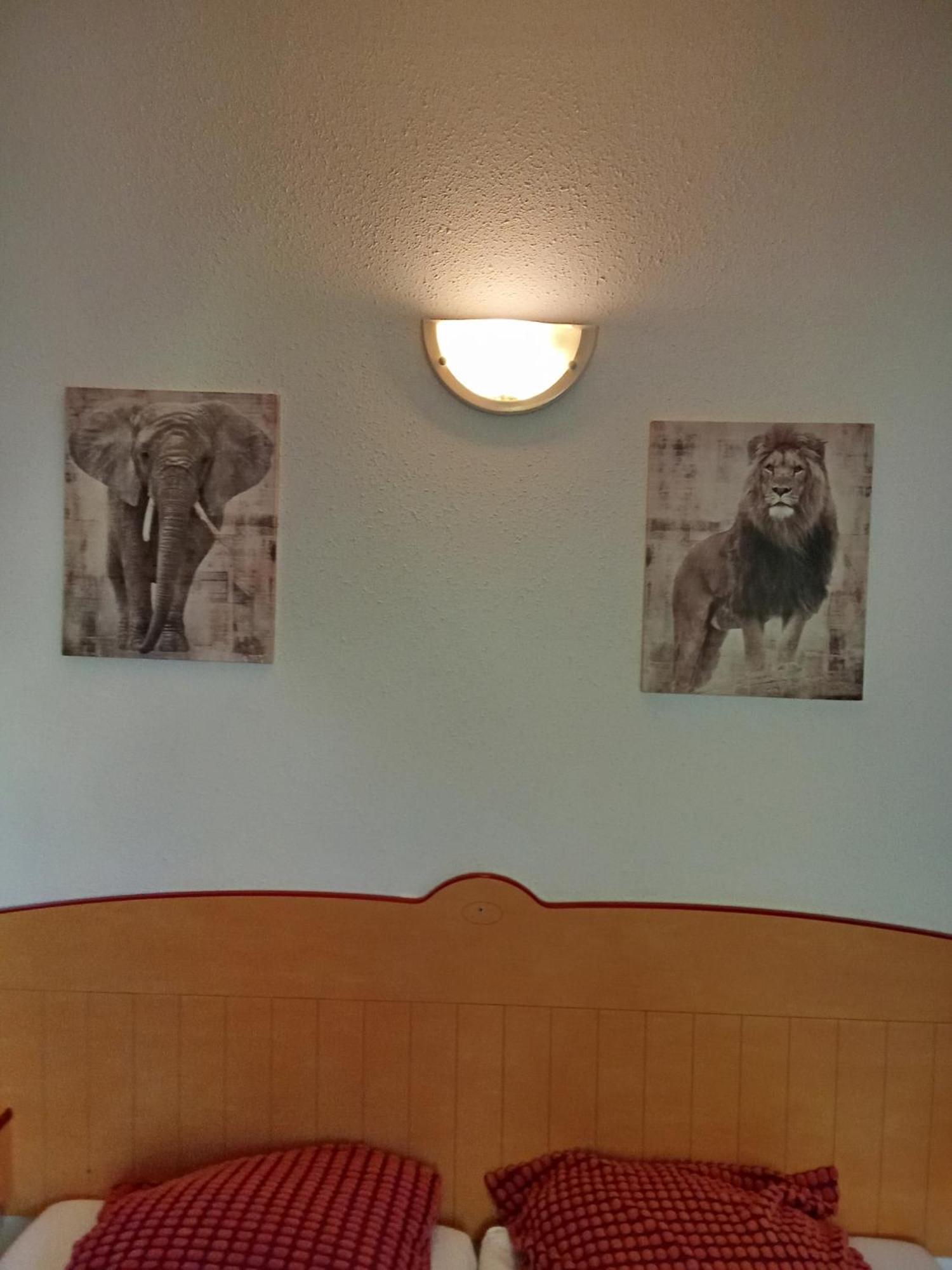 T3 La Savane Geniez D'olt 2 Piscines Chauffees Dans Charmante De Ferienhaus
